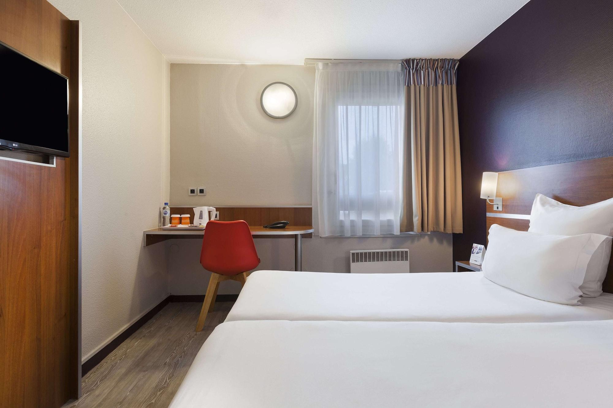 Comfort Hotel Linas - Montlhery Exterior photo
